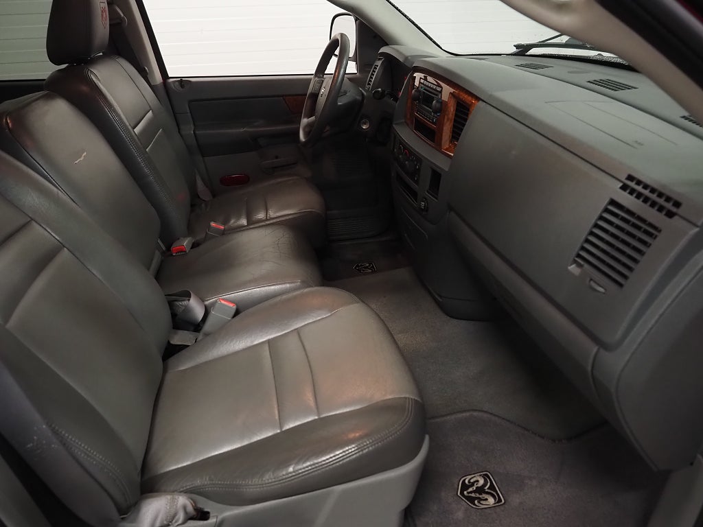 Dodge RAM 1500 Quad Cab 4.7 V8 238hk Lone Star | Dragkrok | 2006