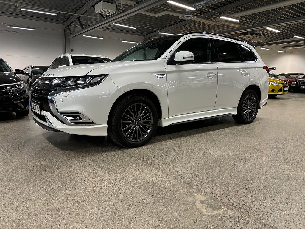 Mitsubishi Outlander PHEV CVT Kuro Edition 224hk