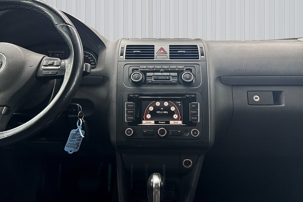 Volkswagen Touran 2011