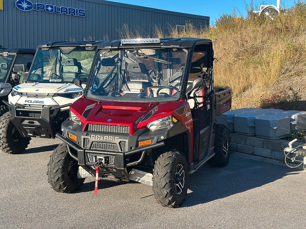 Polaris Ranger XP 900 EFI Begagnad. Fint skick! Välutrustad