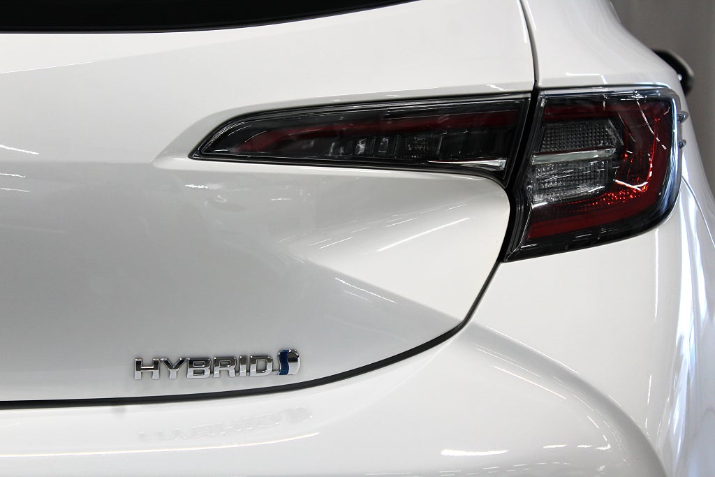 Toyota Corolla Hybrid 122HK, Active, S&V-hjul, B-kamera, 3,99% Ränta
