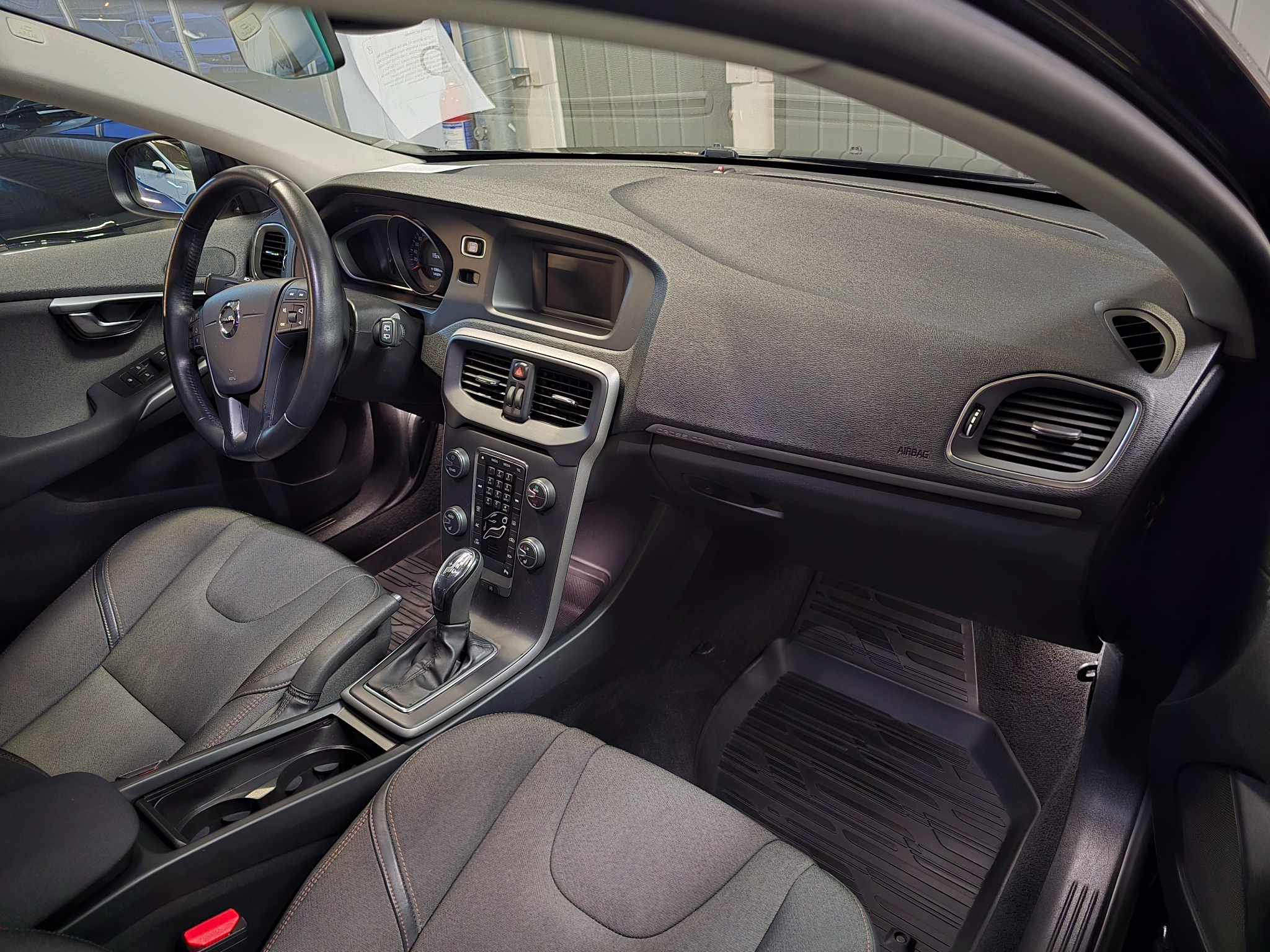 Volvo V40 Cross Country 2018, bild 5/34