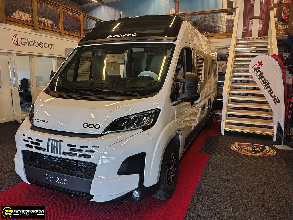 Sunlight Cliff 600 X Adventure Edition (Fiat)