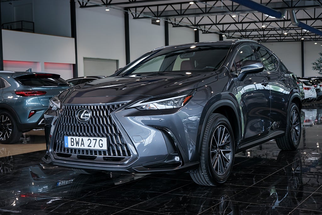 Lexus NX 350h AWD E-CVT Business Line Drag Kamera Blis Hybrid 