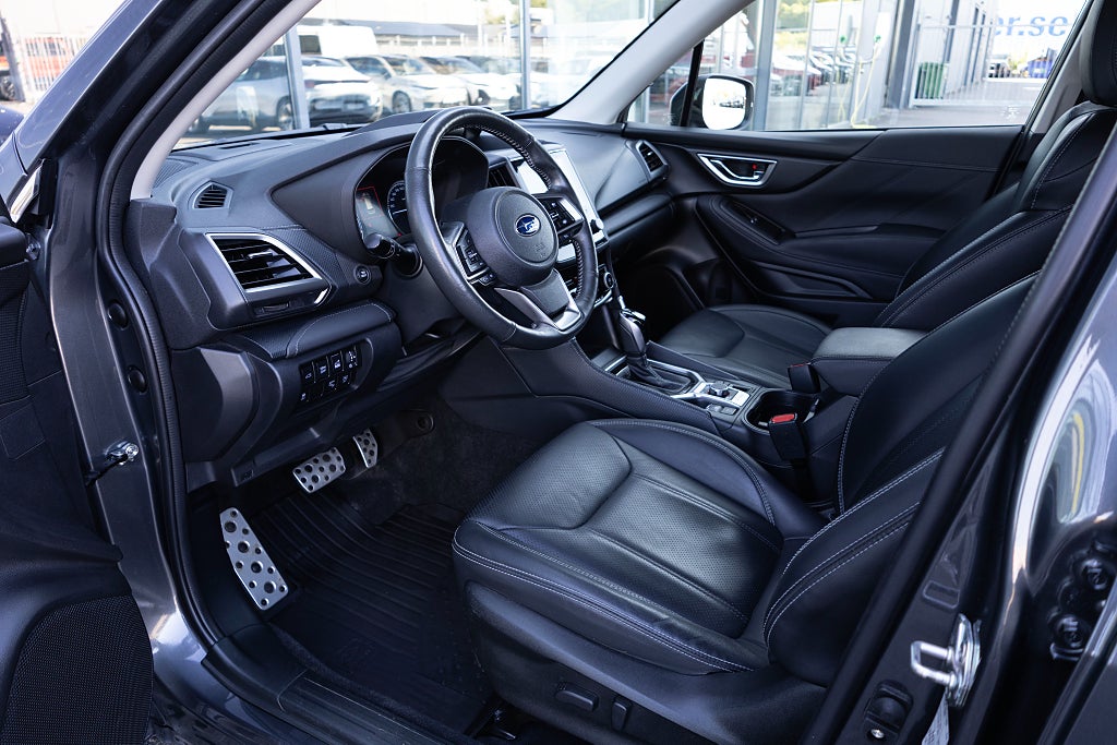 Subaru Forester 2.0i e-BOXER 150hk Ridge Aut X-Fuel Läder Drag