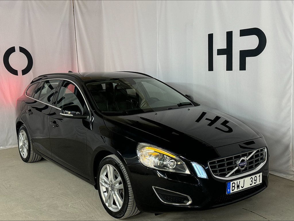 Volvo V60 D4 AWD Momentum Drag D-värm Skinn 2 ägare