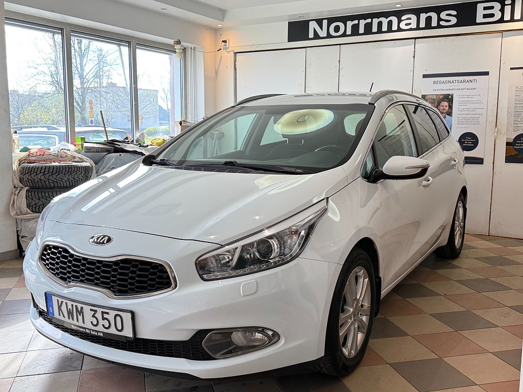 Kia Ceed cee'd_sw 1.6 CRDi Nybesikt&Servad/Drag/M+Värm/128hk