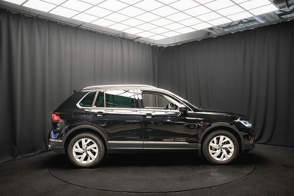 Volkswagen Tiguan TDI 4M PANO D-VÄRM DRAG KAMERA COCKPIT IQ 1-ÄGARE MOMS
