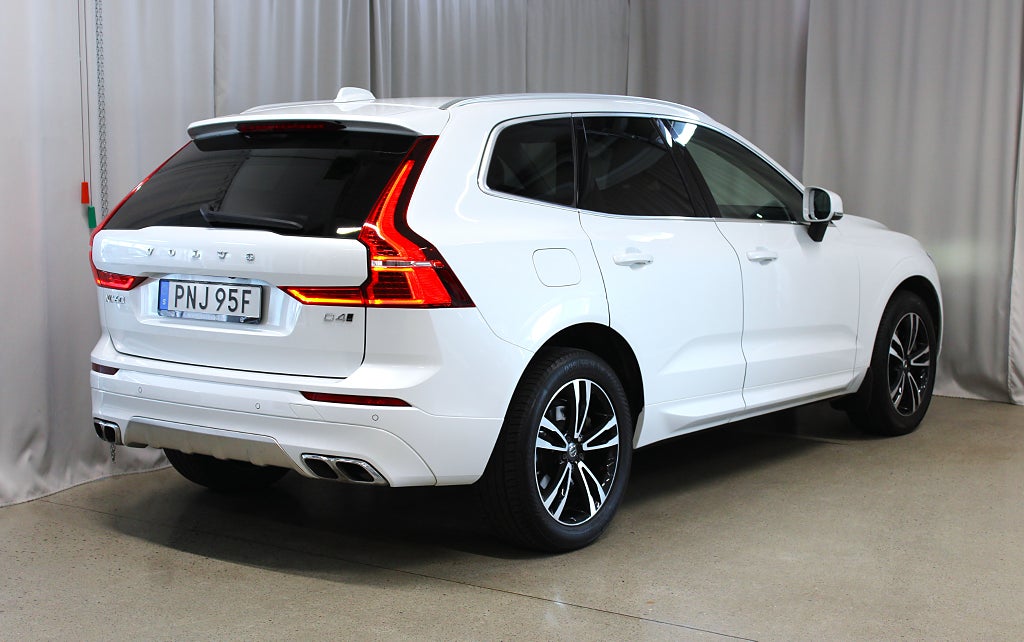 Volvo XC60 D4 AWD 190HK, Style - Paket, Värmare, Kamera, Navi, S&V