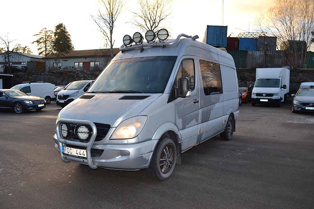 Mercedes-Benz Sprinter 318 CDI Skåpbil 5-sits /CROSSBUSS