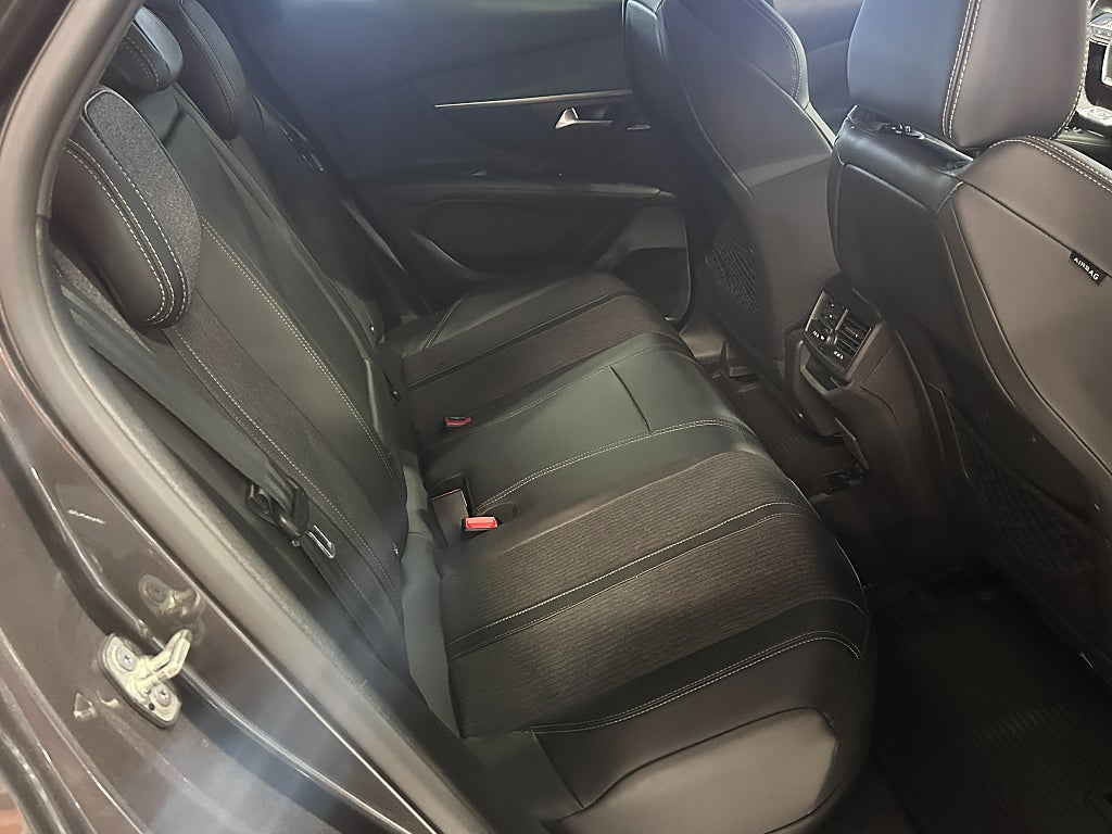 Peugeot 3008 GT-Line 300hk Plug-In Hybrid AWD EAT Dragkrok thumbnail