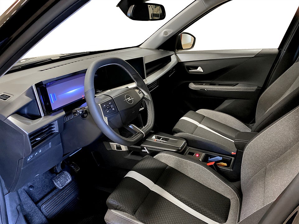 Bild på Opel Frontera GS 1.2 Turbo Hybrid 145hk Aut B-KAMERA NAVI