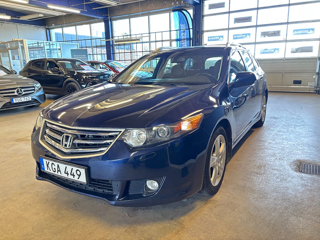 Honda Accord Tourer 2.0 i-VTEC Elegance. 6-vxl