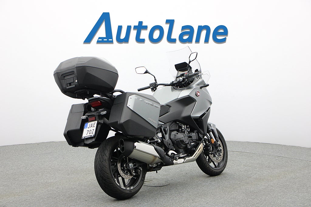 Honda NT 1100A DCT *ABS TFT- Skärm 3 väskor Endast 598 mil