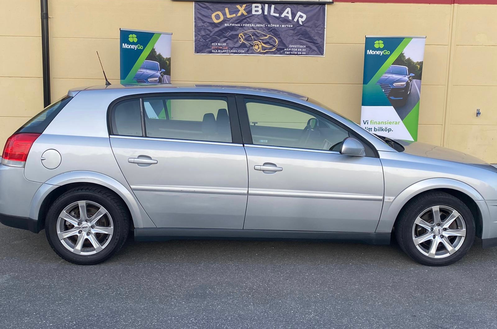 Opel Signum 2.0 Turbo 175hk 2003, bild 2/36
