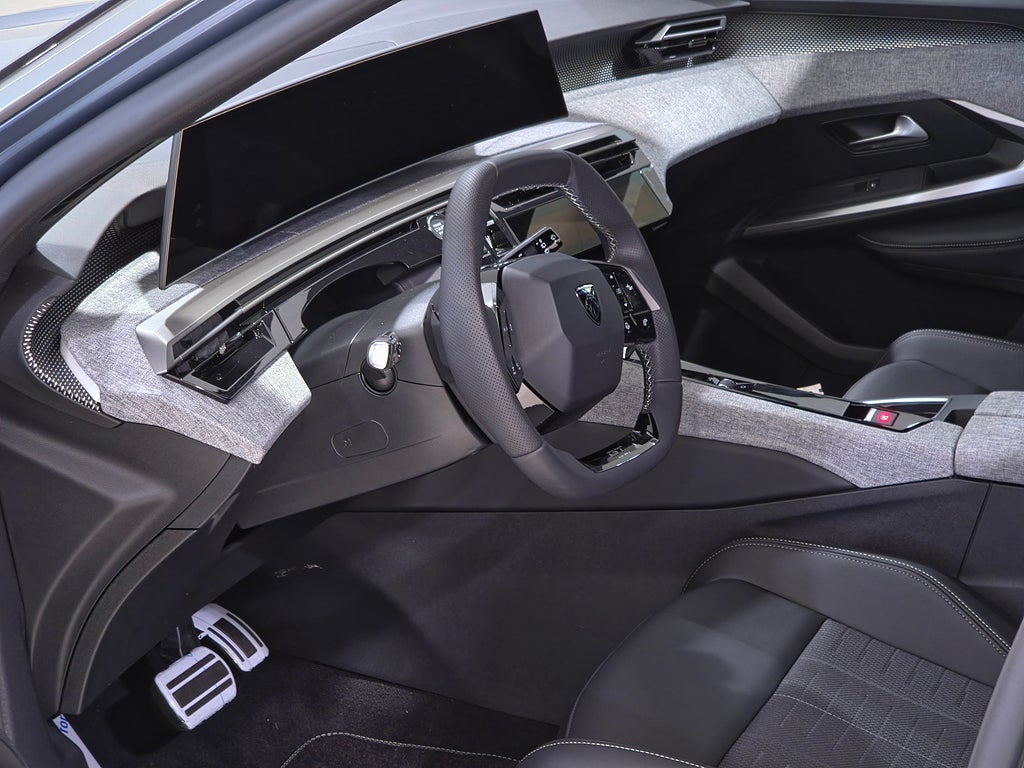 Bild på Peugeot 5008 GT Hybrid  Privatleasing 12mån inkl. Service 