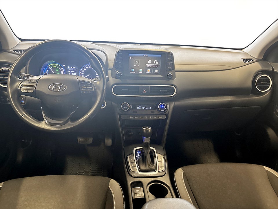 Bild på Hyundai Kona Essential Hybrid 1.6 GDI 141hk Aut B-KAMERA CARPLAY