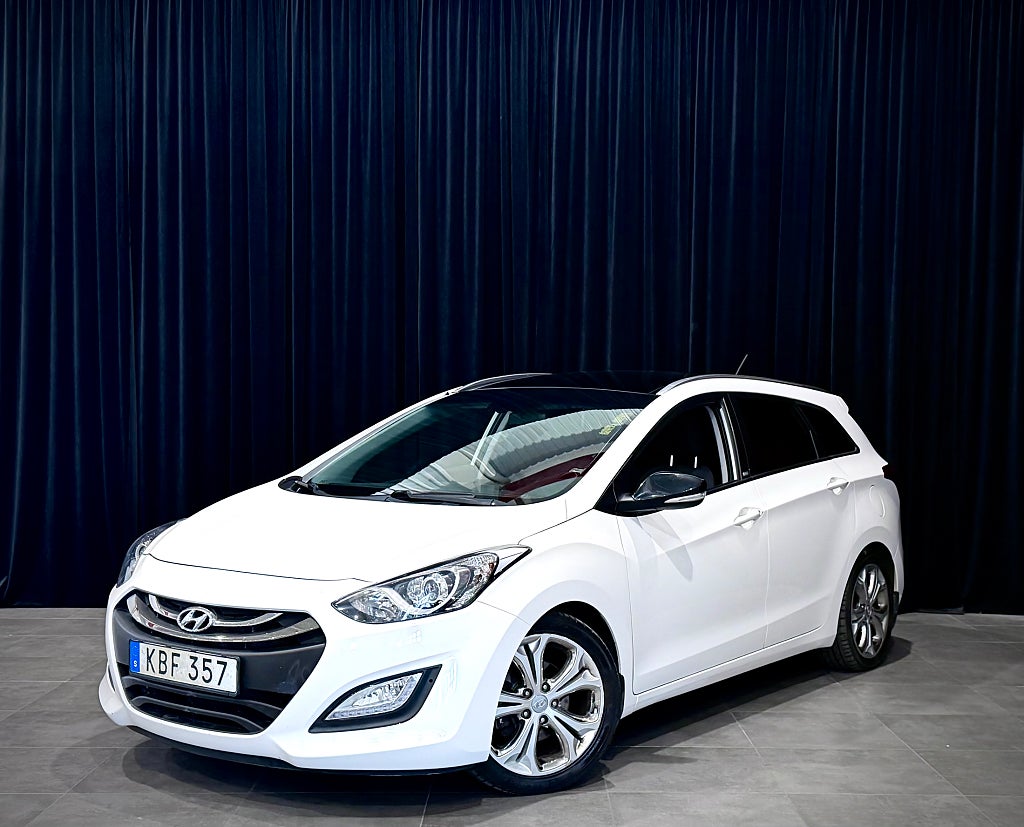 Hyundai i30 Kombi 1.6 GDI Business DRAG PANO NYSERVAD NY-BES 135HK