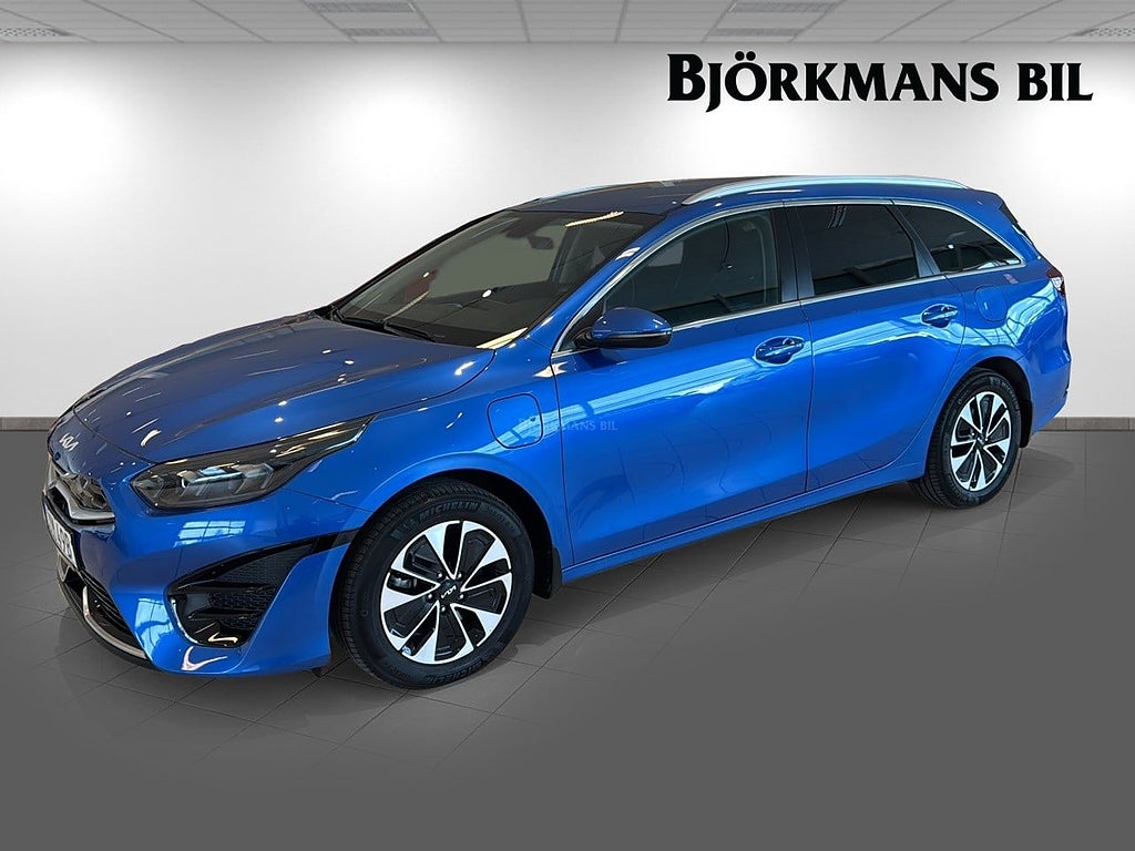 Kia Ceed SW PLUG-IN HYBRID ACTION * KIA GODKÄND * vinterhjul