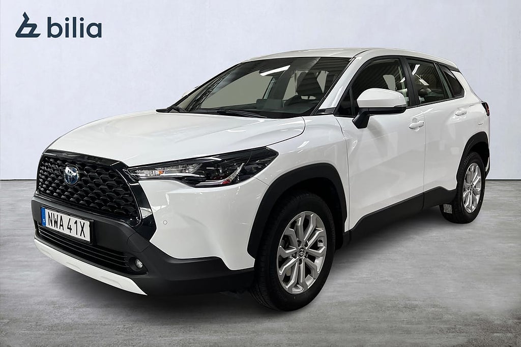 Toyota Corolla Cross COROLLA CROSS 2,0 HYBRID AWD-I ACTIV...