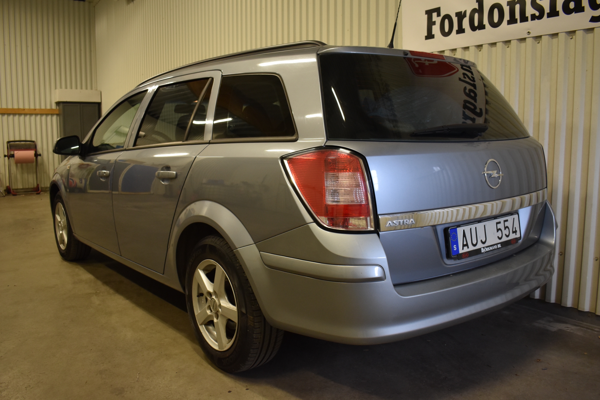 Opel Astra Caravan 1.6 115hk 2011, bild 4/44