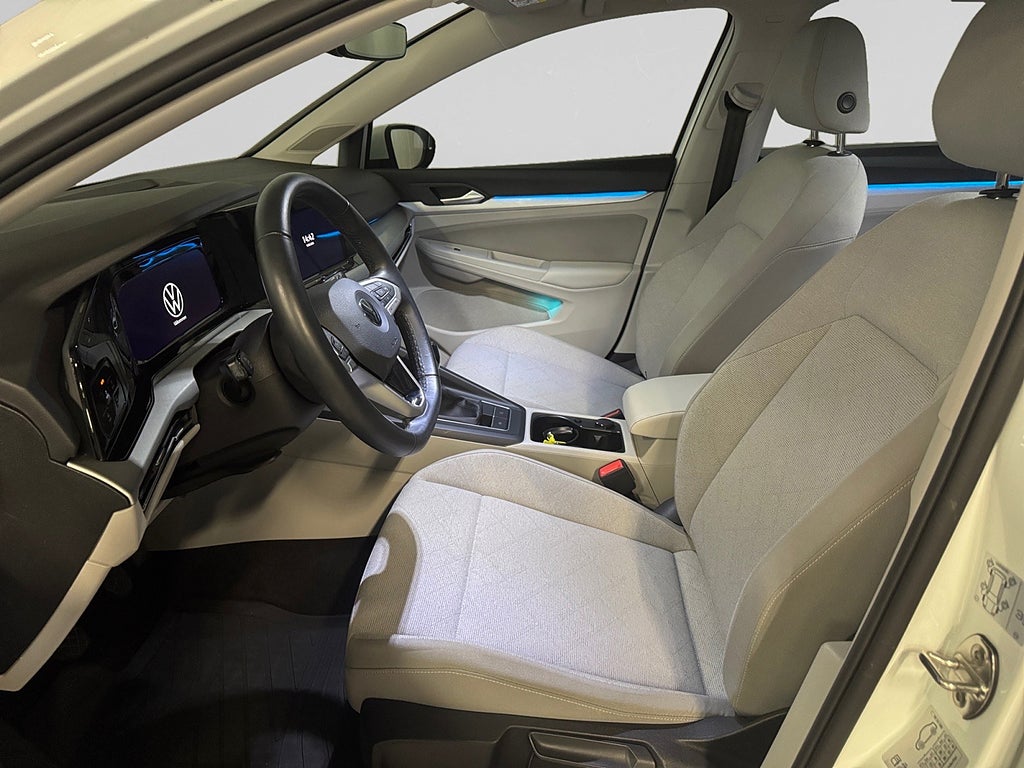 Volkswagen Golf 2.0 TDI Adaptiv Farth Keyless Navi Carplay Rattvärme bild 12