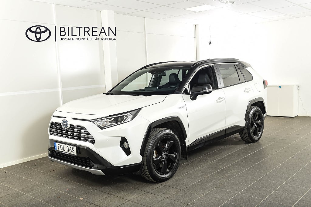 Toyota RAV4 Elhybrid AWD Style 360-kamera JBL Drag M-värm