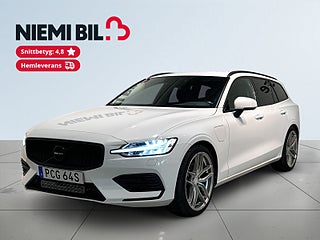 Volvo V60 T6 Twin Engine AWD Drag Rattvärme CarPlay S/V-hjul – bild 1