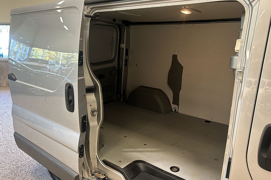 Opel Vivaro Skåpbil 2.9t 2.0 CDTI