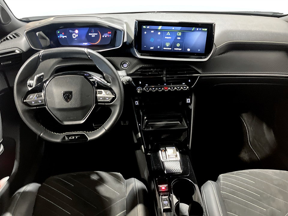 Bild på Peugeot 2008 GT 1.2 PT 130hk Aut B-KAMERA CARPLAY