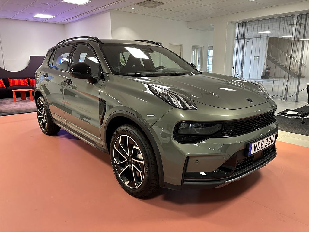 Lynk & Co 01 Core PHEV