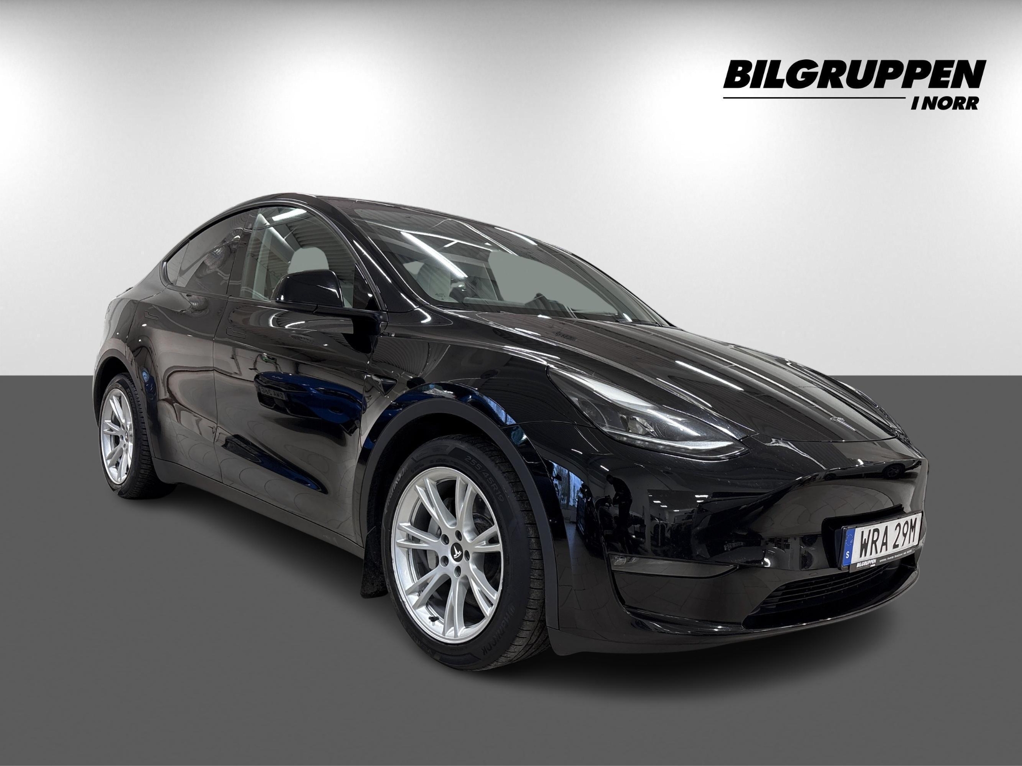 Tesla Model Y 2023, kuva 4/10
