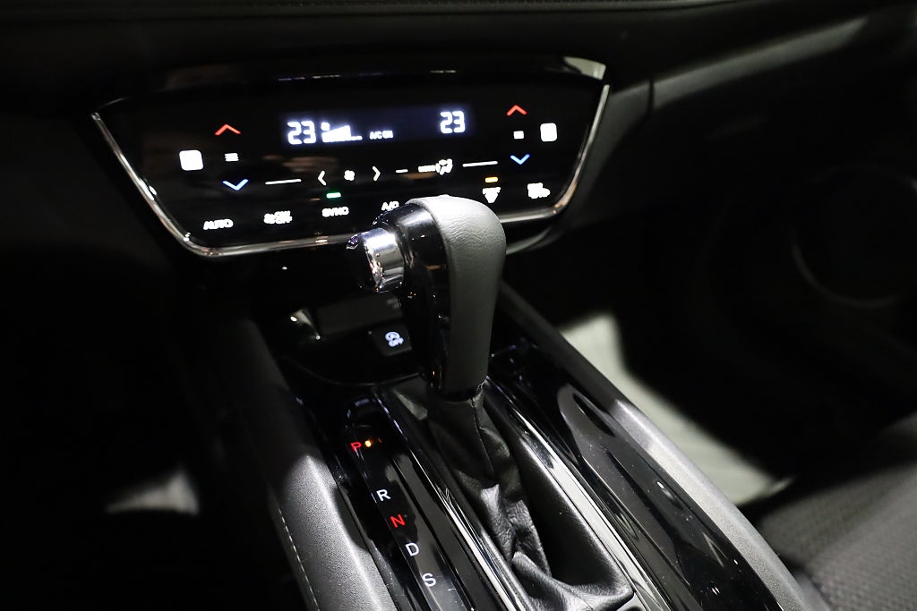 Honda HR-V 1,5 i-VTEC Elegance AUT Navi Kamera PDC Blåtand 2020