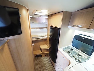 Husbil-halvintegrerad Sun Living Lido 11 av 18