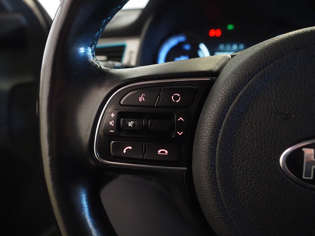 Kia Niro EV e- 64 kWh Advance Plus 204hk | Navi | Kamera | Skinn | 2019