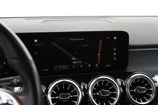 SUV Mercedes-Benz GLB 22 av 30