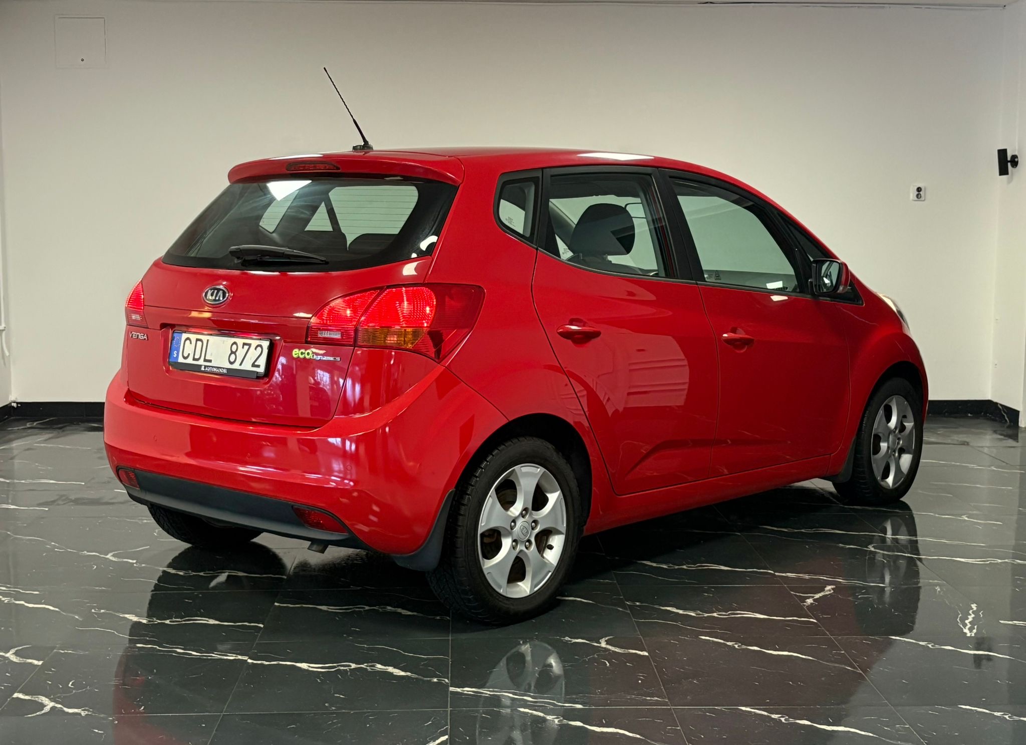 Kia Venga 1.4 CRDi ECO Comfort 2010, kuva 4/45