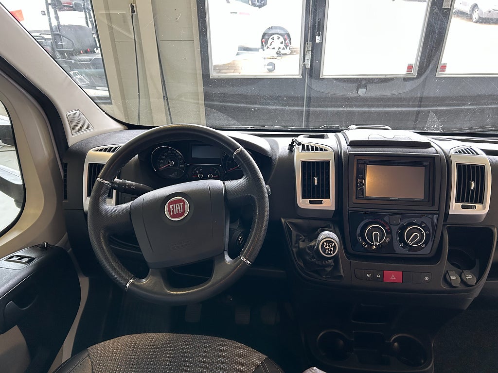 Sunlight Capron T68 / Taksäng /Solcell / Ugn / Utv. dusch  - Sunlight