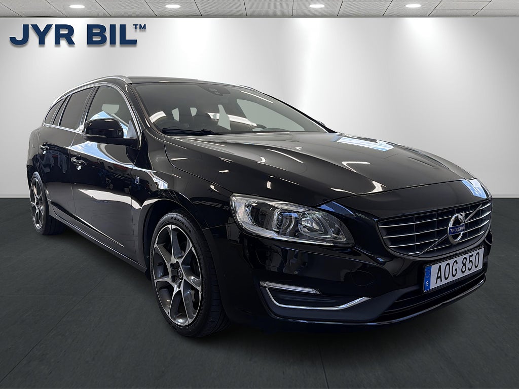 Volvo V60 D4 AWD Ocean Race Business Edition Drag / Värmare / VOC