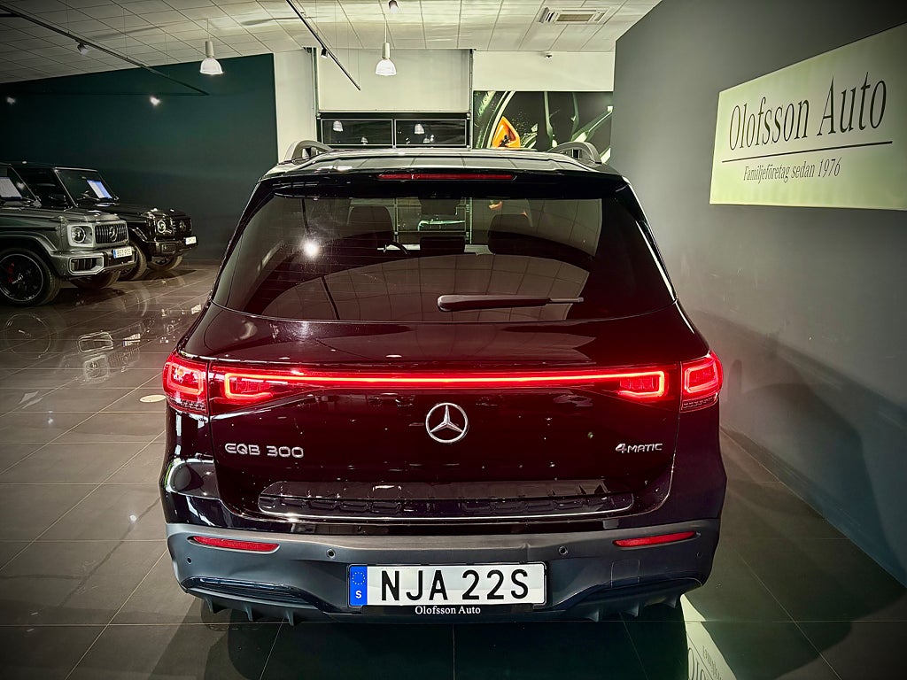 Mercedes-Benz EQB 300 4MATIC AMG Line Värmare. - bild 22