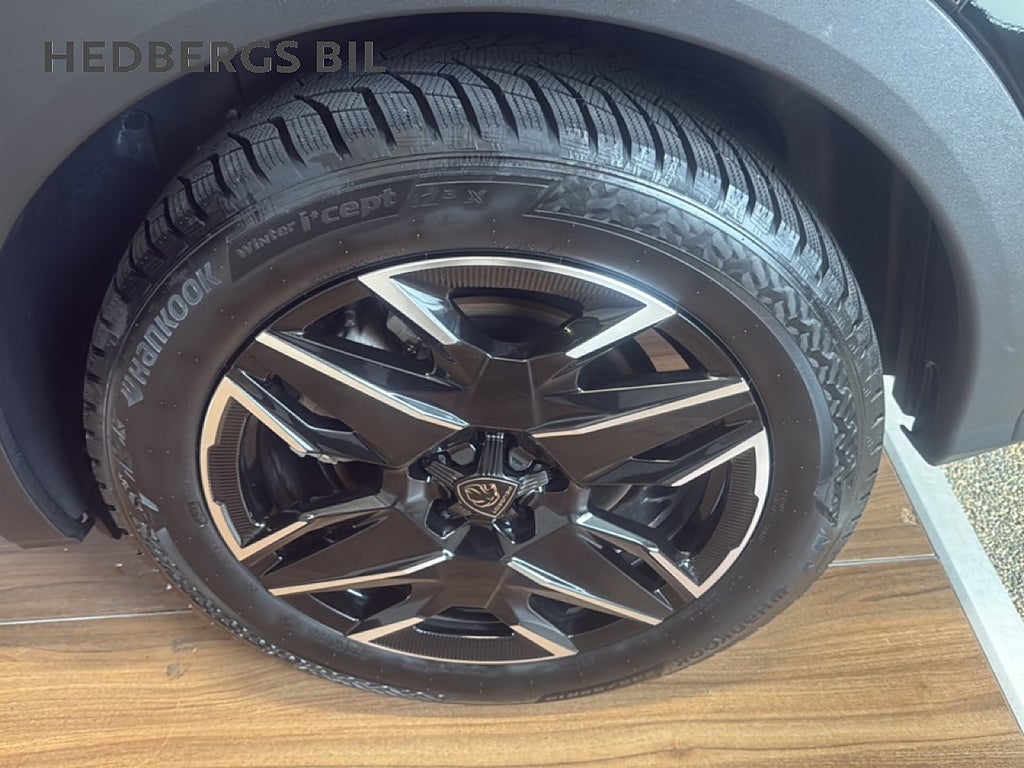 Peugeot 5008 Hybrid  1.2  145 HK  thumbnail