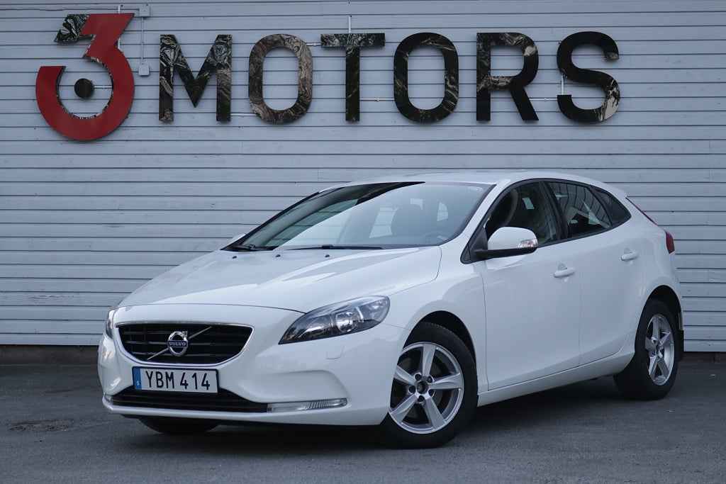 Volvo V40 D2 Kinetic PDC Värmare Drag