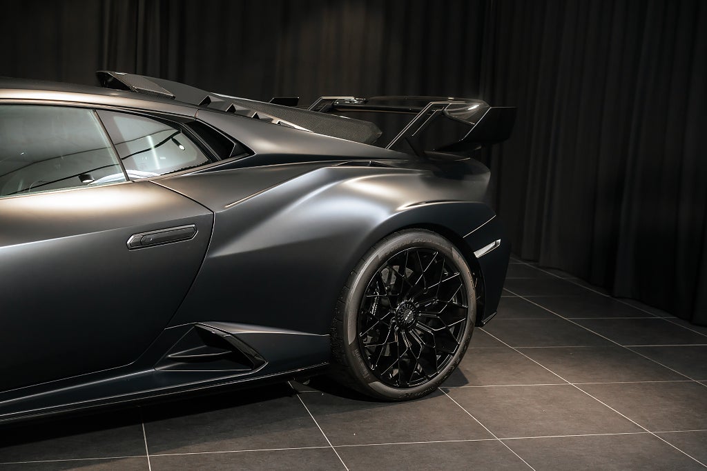 Gallery image 11 of 16