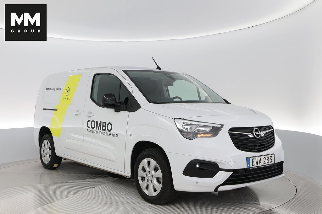 Opel Combo L2 Premium Drag Värmare Keyless Omg Leverans Moms