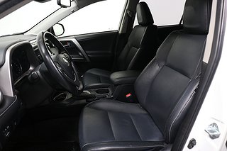 SUV Toyota RAV4 7 av 23