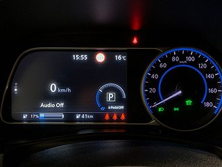 Halvkombi Nissan Leaf 16 av 23