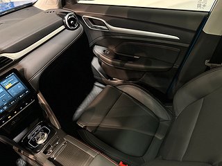 MG ZS EV Long Range Luxury 360° GPS Pano Pvärm S/V-hjul MOMS