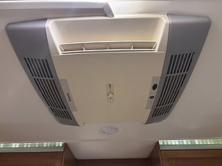 Husbil-halvintegrerad Kabe ROYAL 880 LT 30 av 33