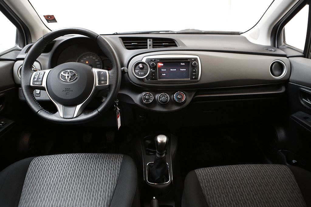 Toyota Yaris 1,33 Dual VVT-i Edition 50 Kamera Bluetooth 2014