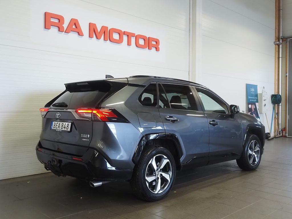 Toyota RAV4 AWD PHEV 306hk Launch Edition | Kamera | Drag | Navi | 2021